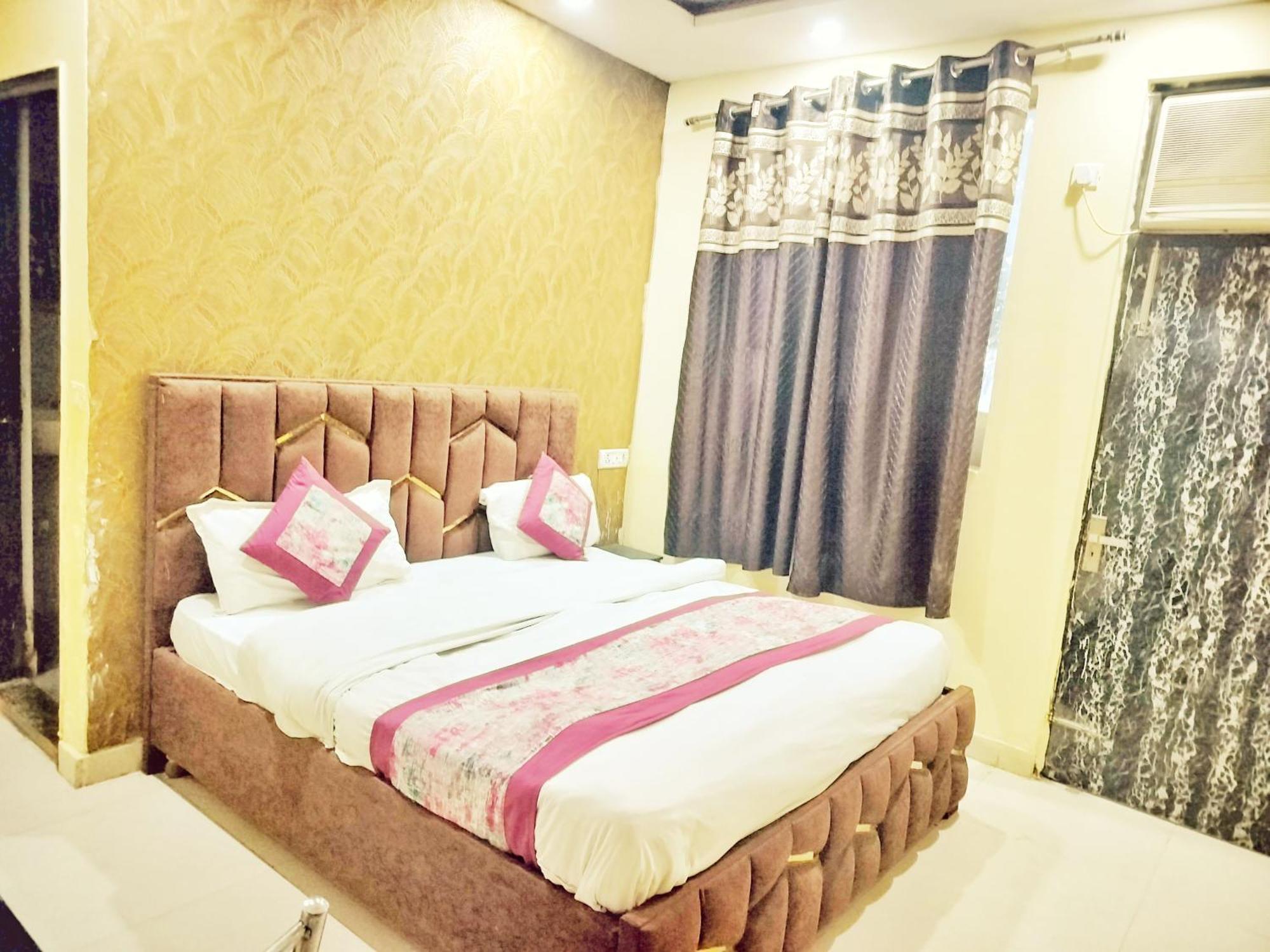Hotel Green Snapper'100 M From Delhi University Near Isbt Kashmiri Gate นิวเดลี ภายนอก รูปภาพ